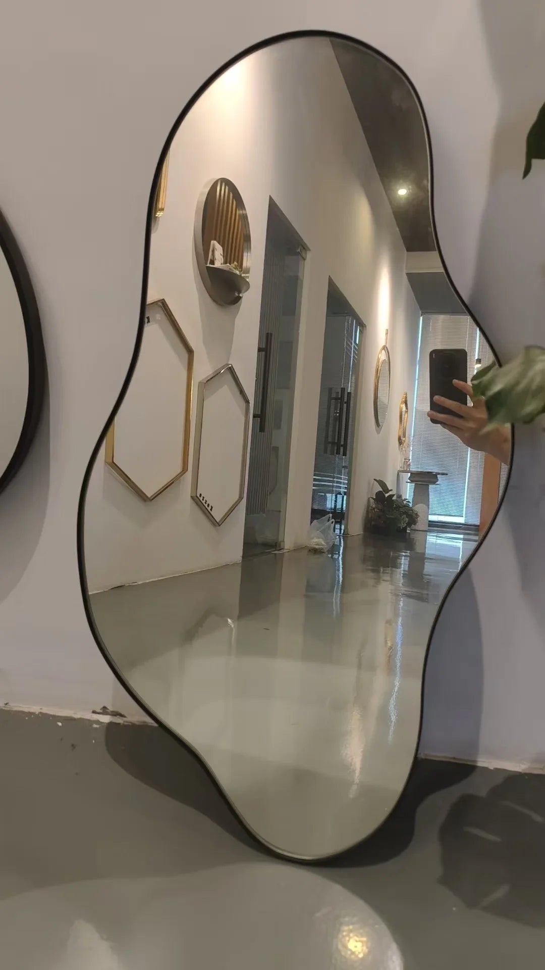 20250803160847 - Seventeen Mirrors