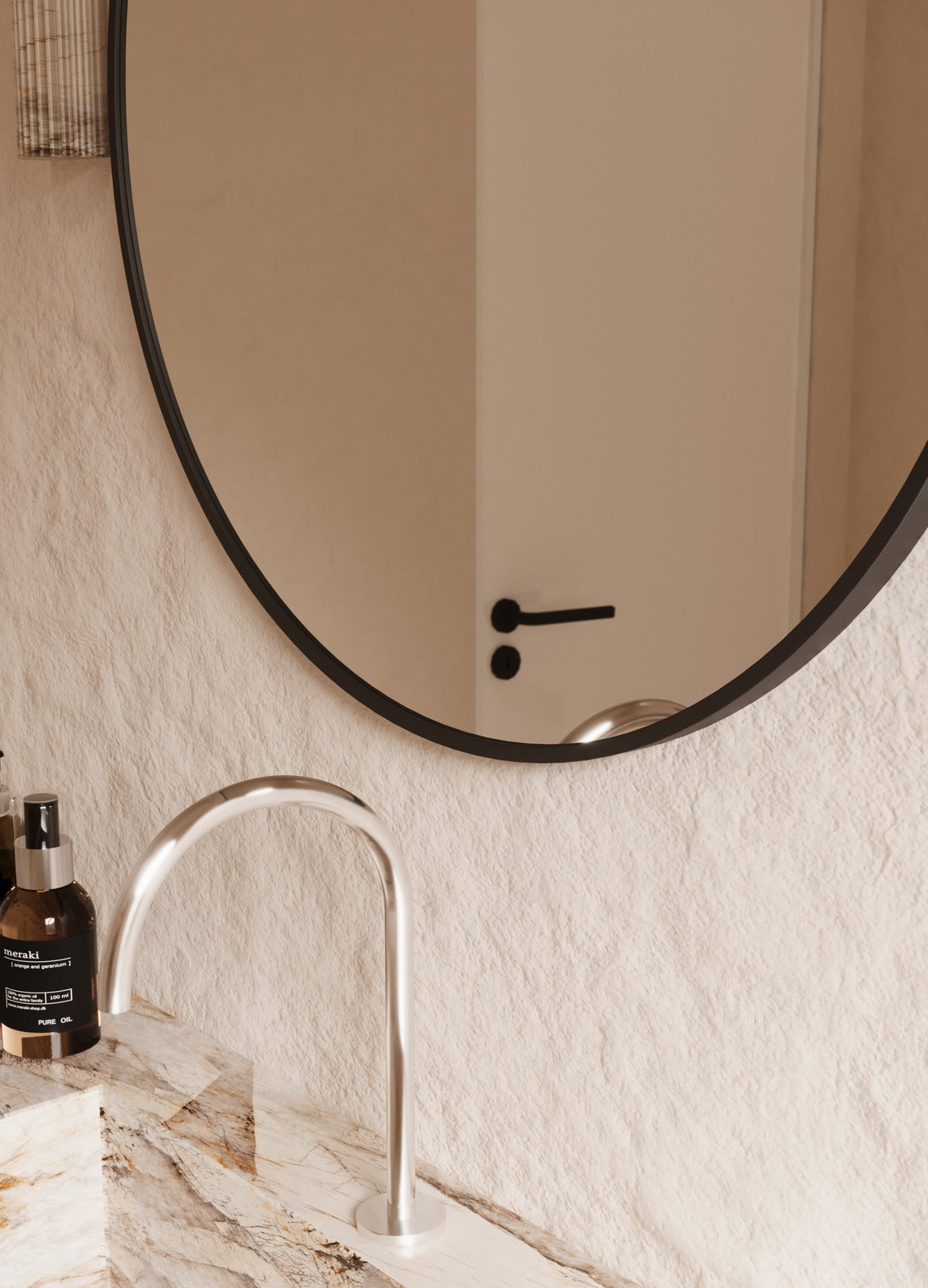 Jasmine Framed Wall Mirror - 800 in Matte Black, edge and finish detail, close up