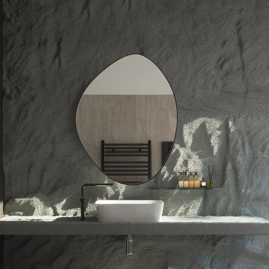 page4_img1 - Seventeen Mirrors