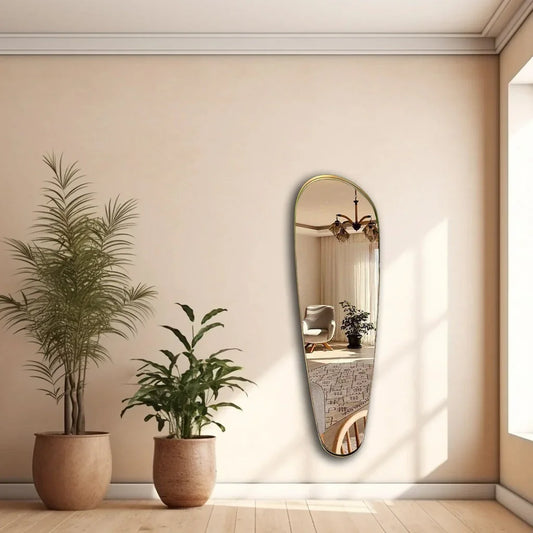 page5_img1 - Seventeen Mirrors